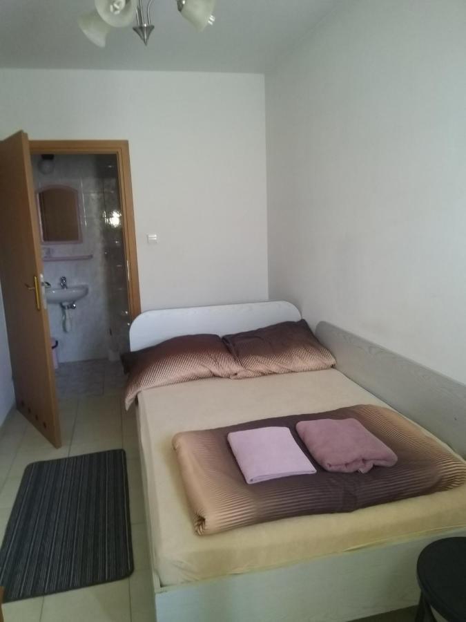 Hostel Malva Łomianki Esterno foto